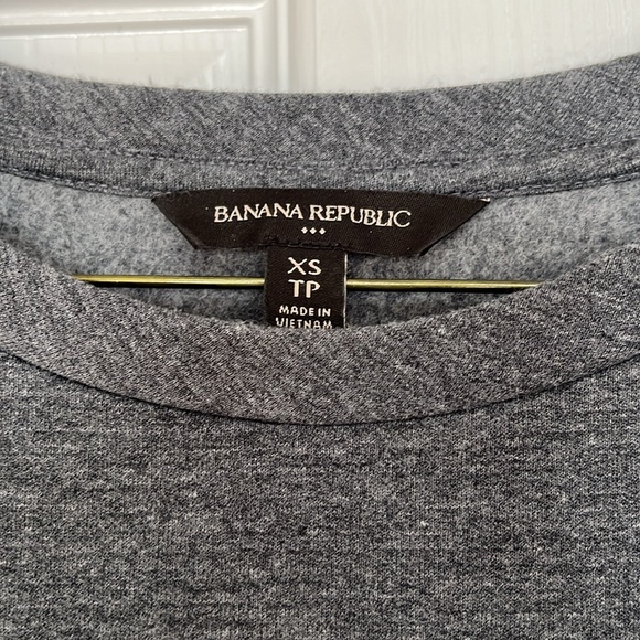 Banana Republic sweater - Picture 2 of 3